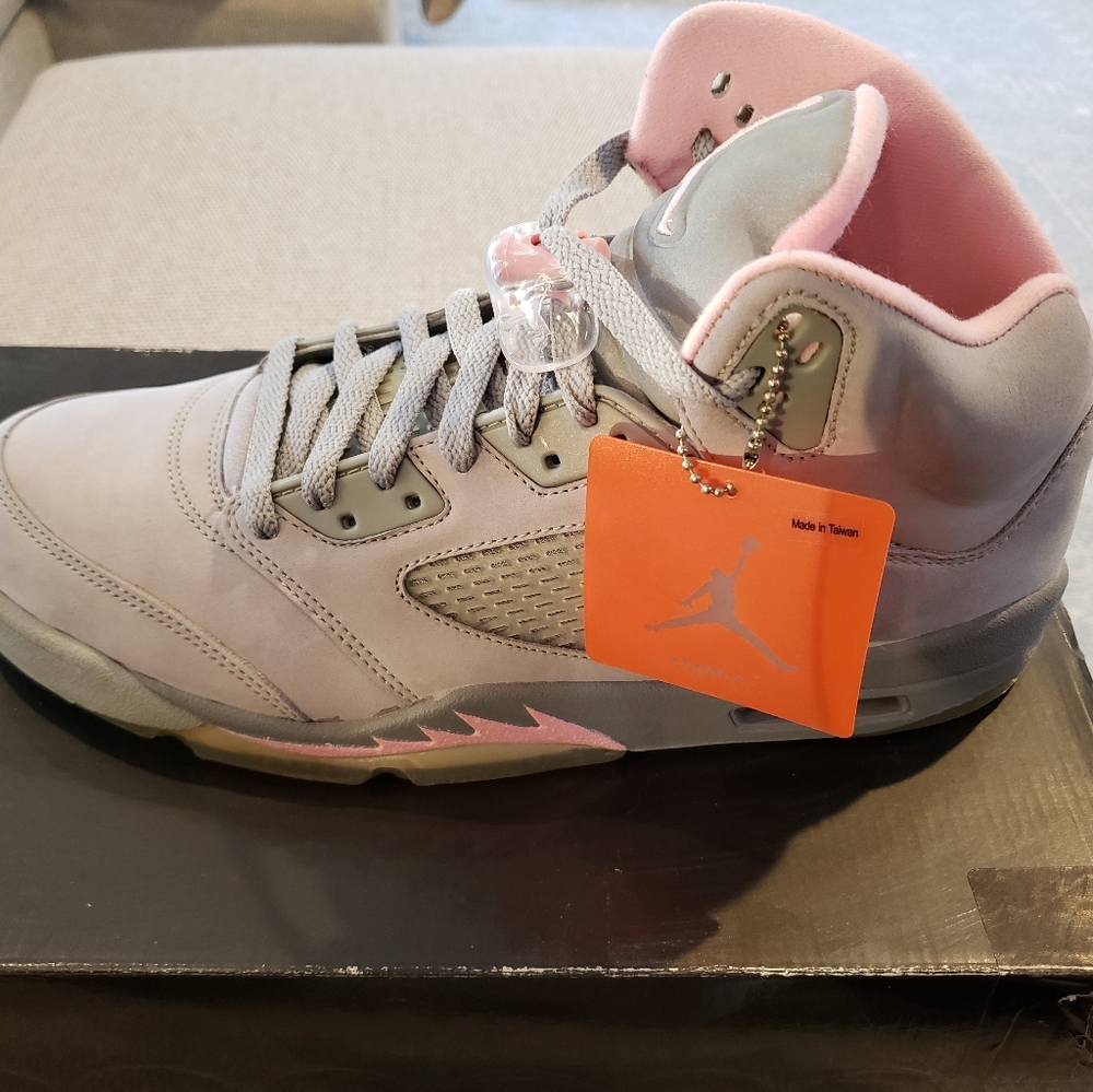 Air jordan retro 5 pink. Womens 13 mens 11